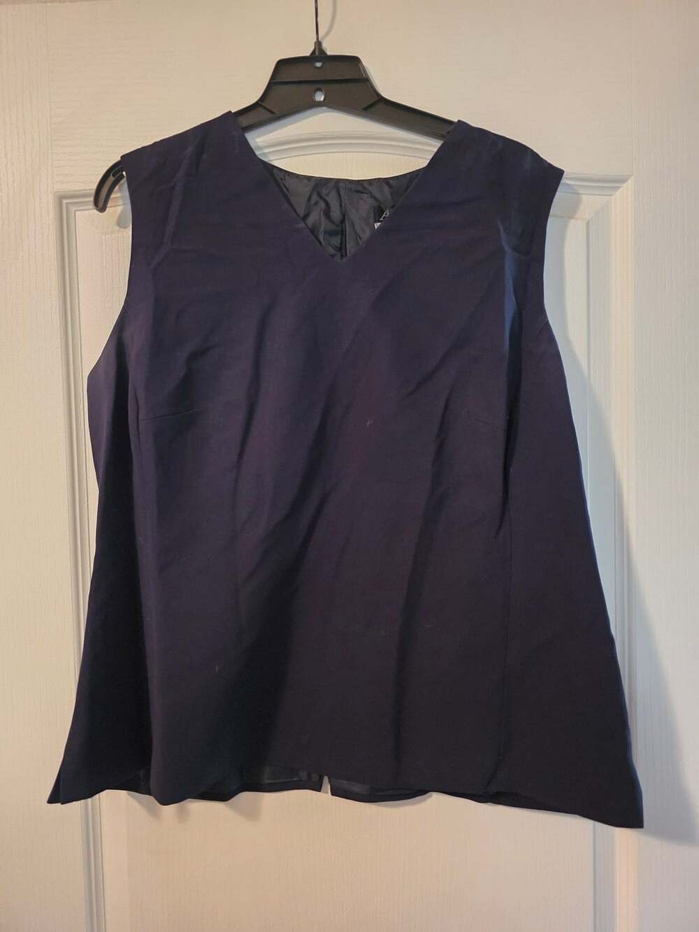 Casual Corner Annex Essentials Navy Blue V-Neck Sleeveless Blouse Size 16W